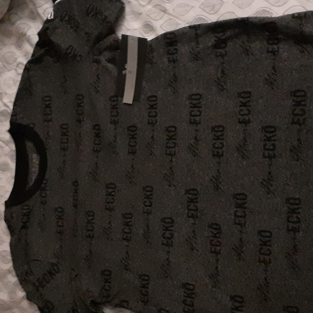 Medium tshirt, order all mens items listed 35% of total